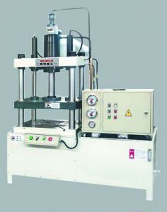 連體液壓(yā)機