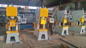 液(ye)壓沖床視頻